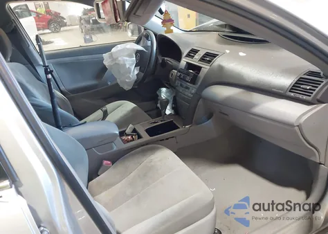 2009 Toyota Camry Hybrid z USA, uszkodzony, nr VIN 4T1BB46K39U106303